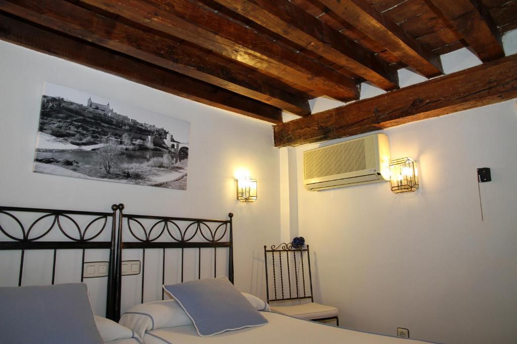 Hostal La Posada De Zocodover Toledo Eksteriør billede