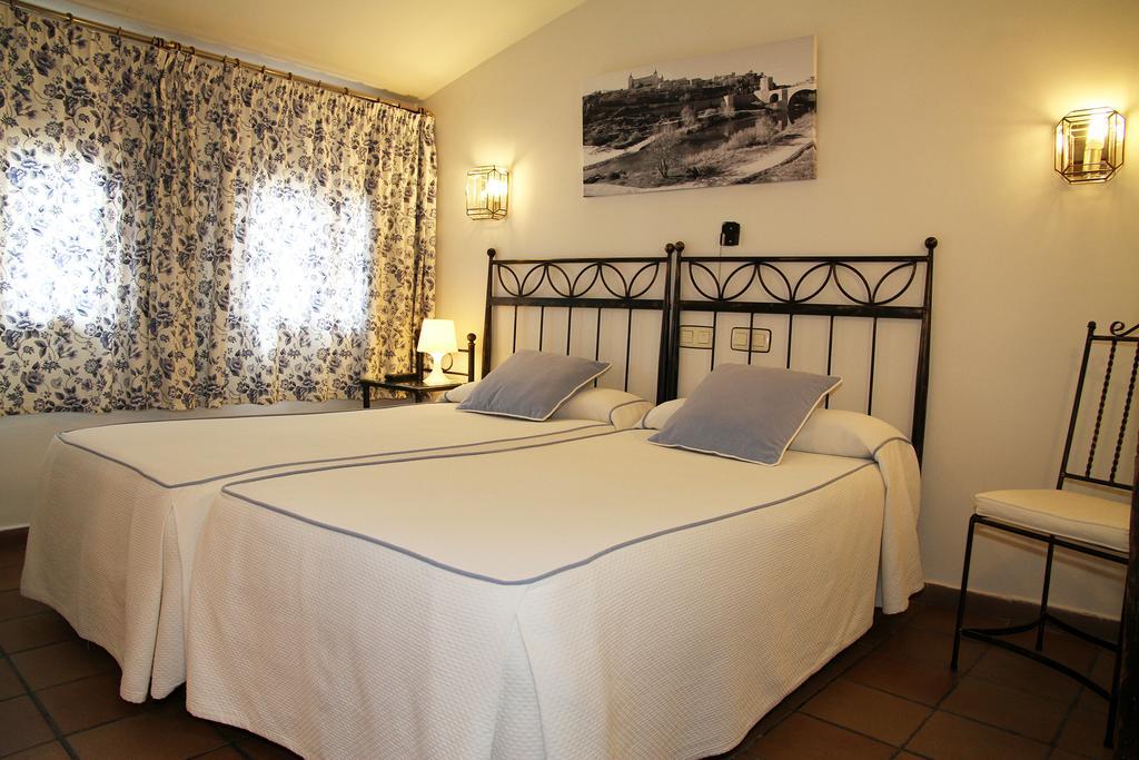Hostal La Posada De Zocodover Toledo Eksteriør billede