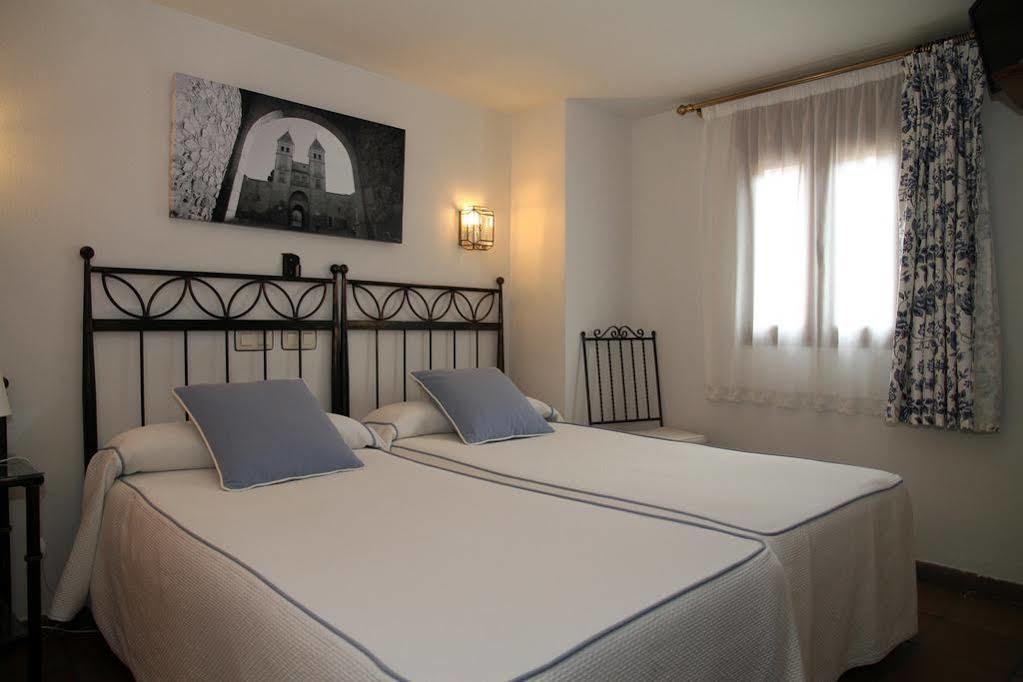 Hostal La Posada De Zocodover Toledo Eksteriør billede